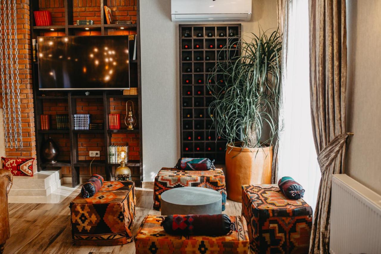 Seventeen Rooms Telavi Luaran gambar
