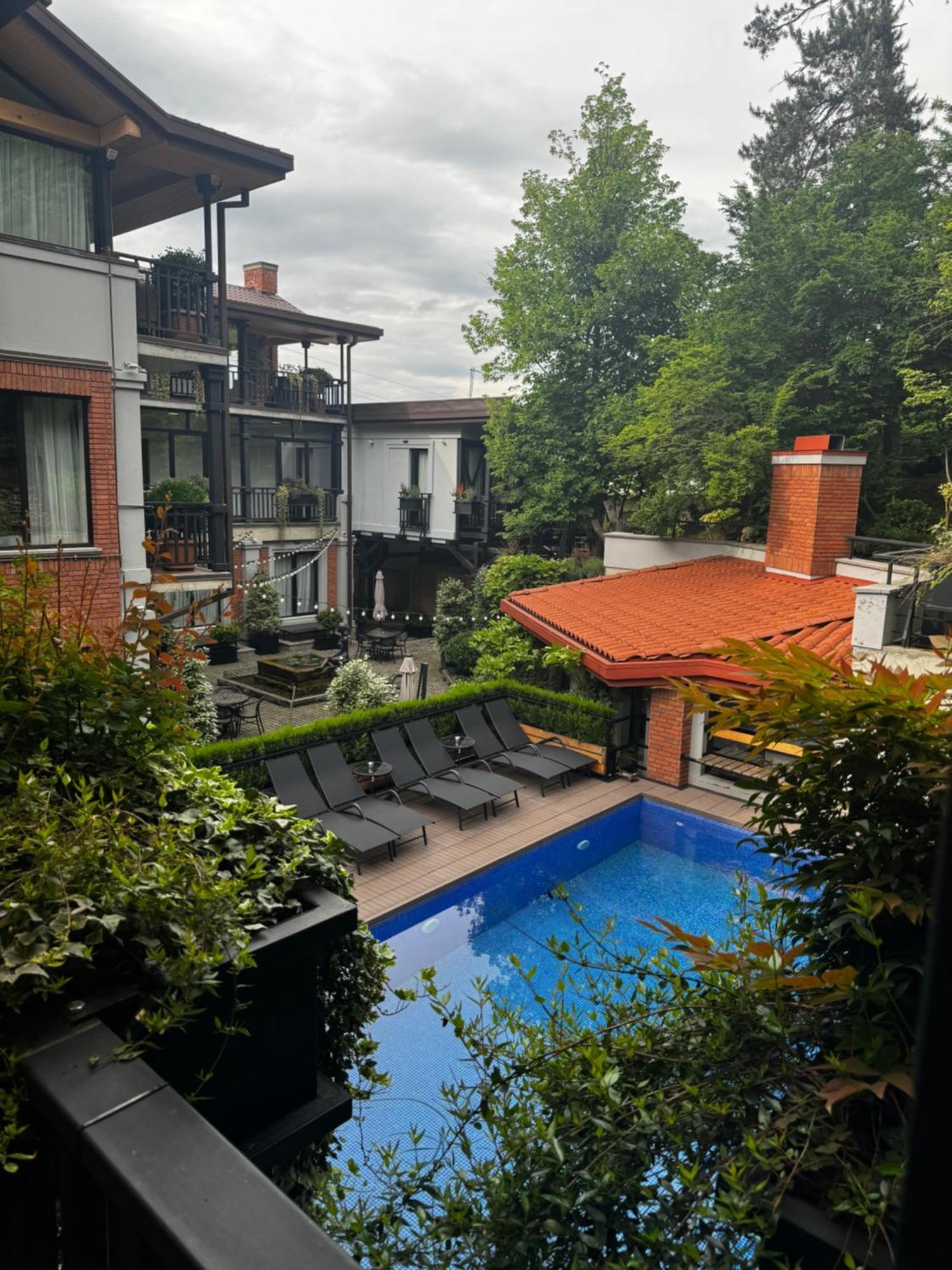 Seventeen Rooms Telavi Luaran gambar